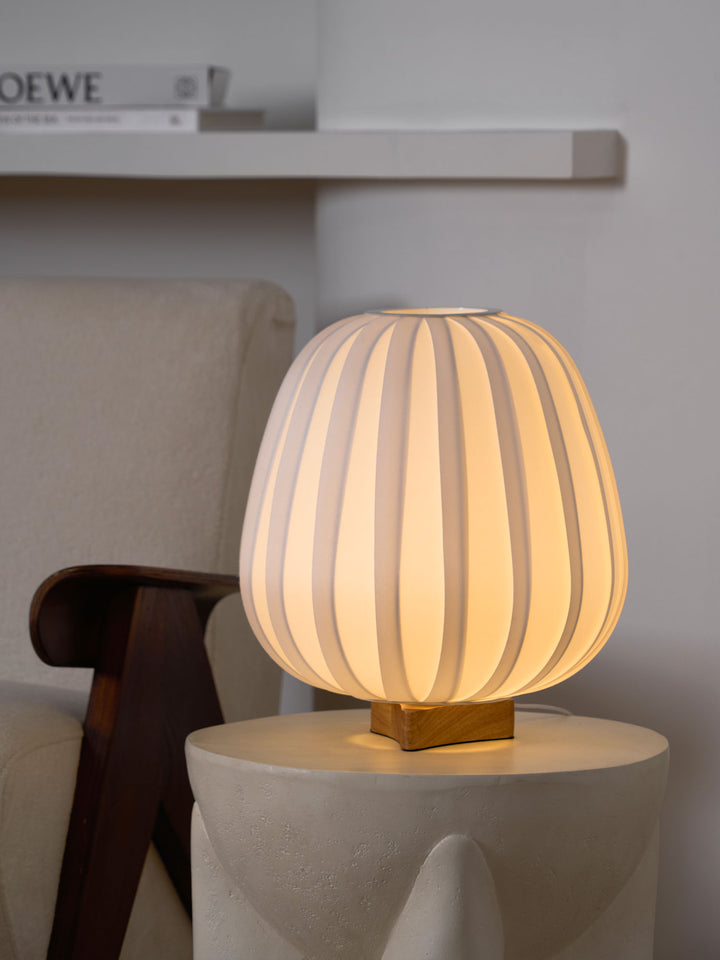 Fabric Minimalist Table Lamp - Vakkerlight