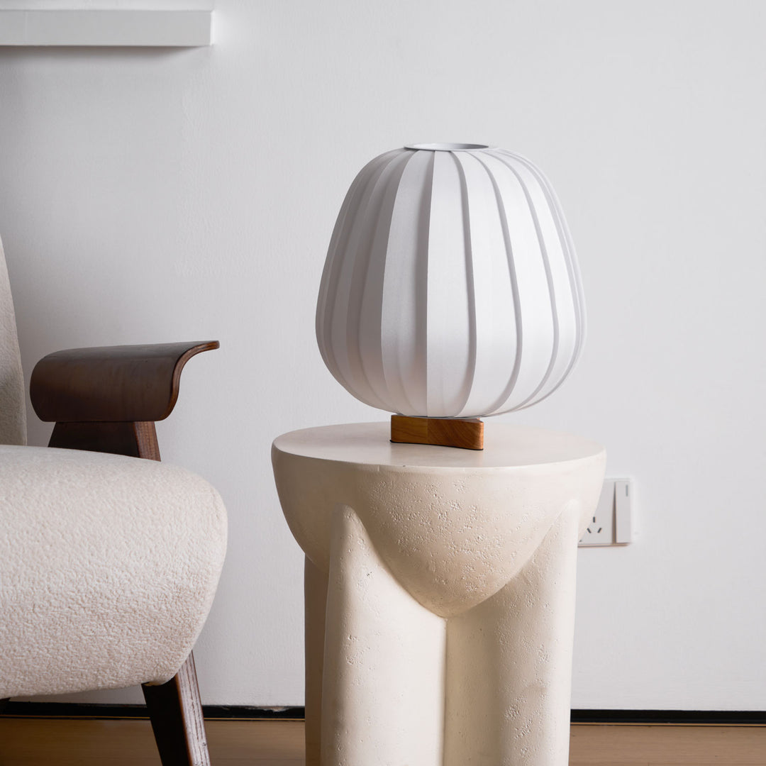 Fabric Minimalist Table Lamp - Vakkerlight