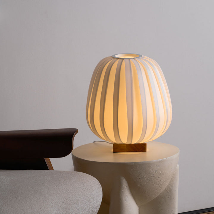 Fabric Minimalist Table Lamp - Vakkerlight