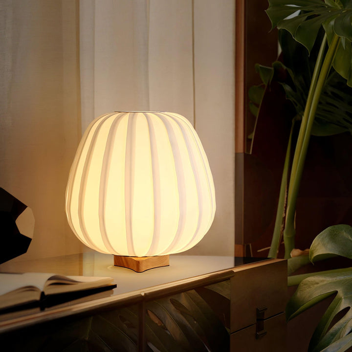 Fabric Minimalist Table Lamp - Vakkerlight