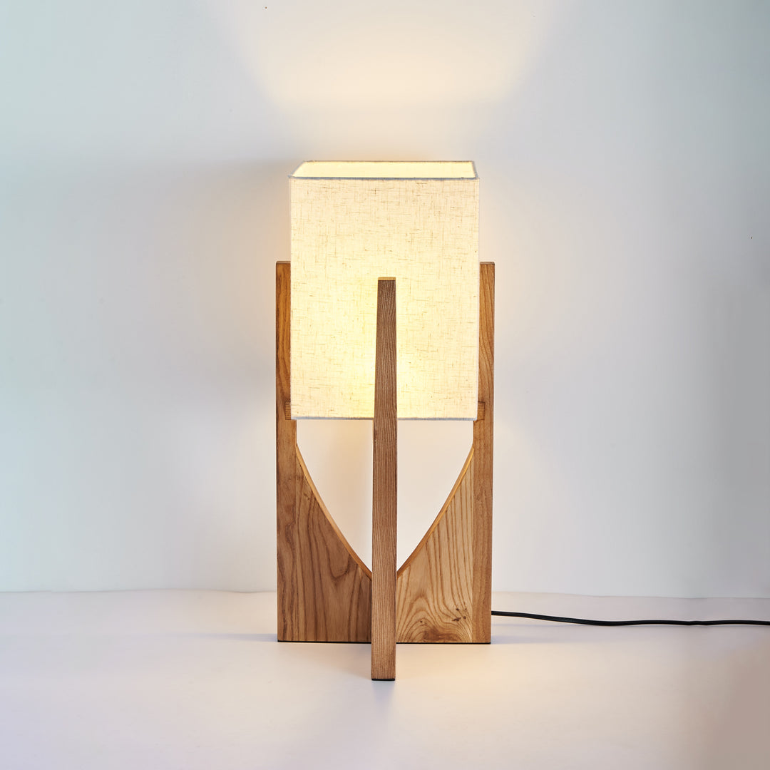 Fairbanks Floor Lamp - Vakkerlight