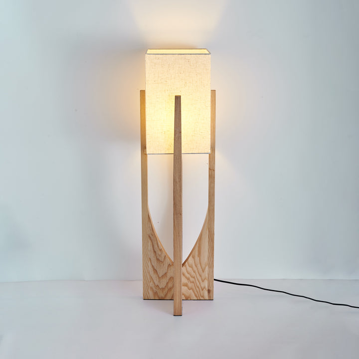 Fairbanks Floor Lamp - Vakkerlight