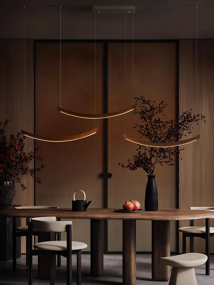 Felix Crescent Pendant Lamp - Vakkerlight