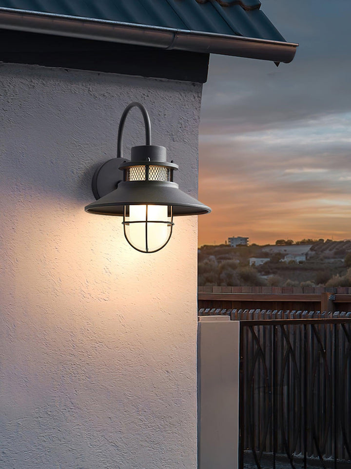 Felix Outdoor Wall Lamp - Vakkerlight