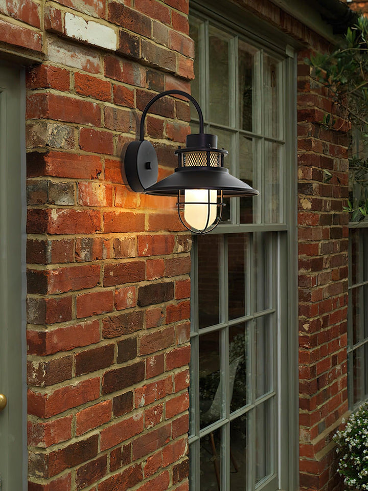 Felix Outdoor Wall Lamp - Vakkerlight