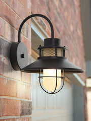 Felix Outdoor Wall Lamp - Vakkerlight