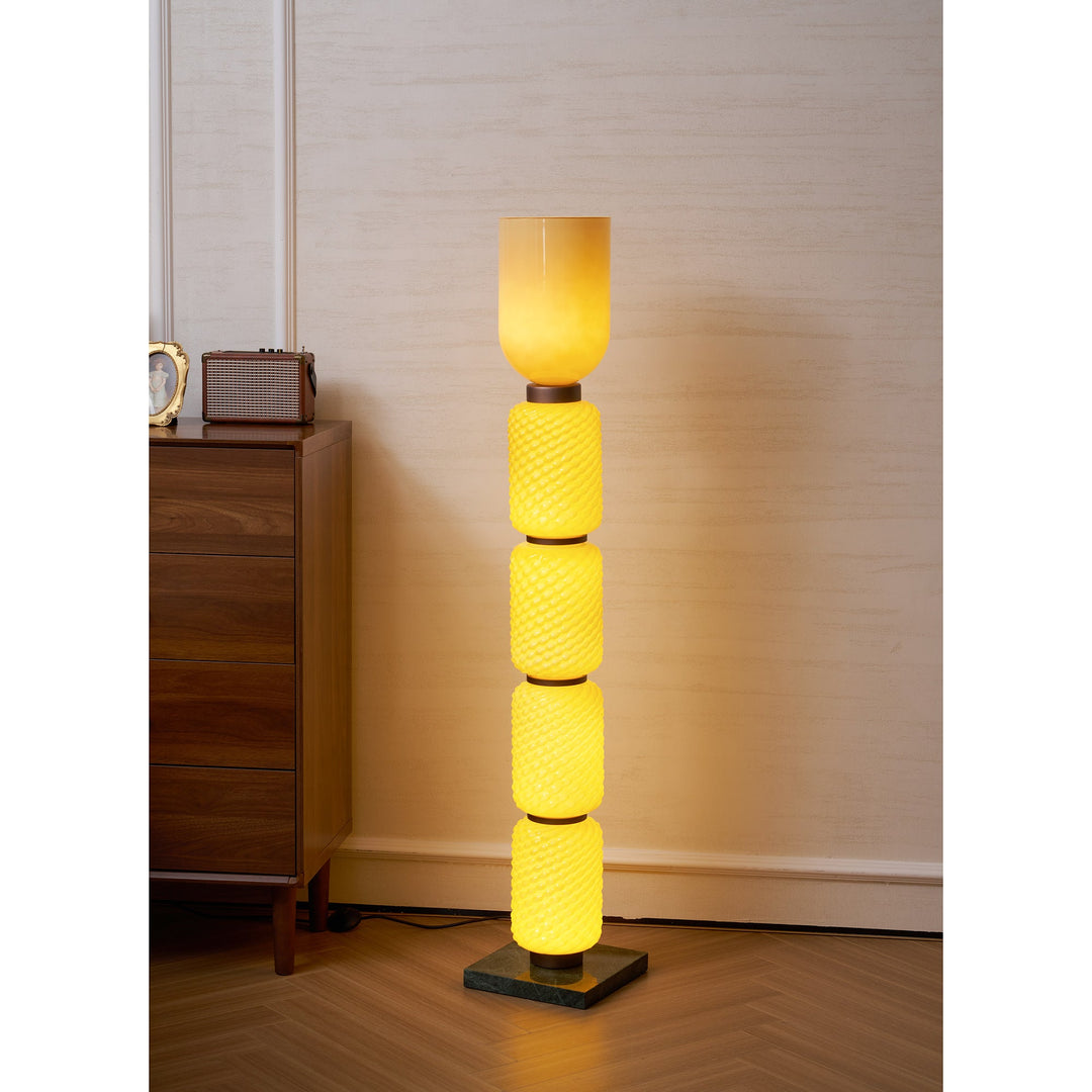 Ficupala Floor Lamp - Vakkerlight