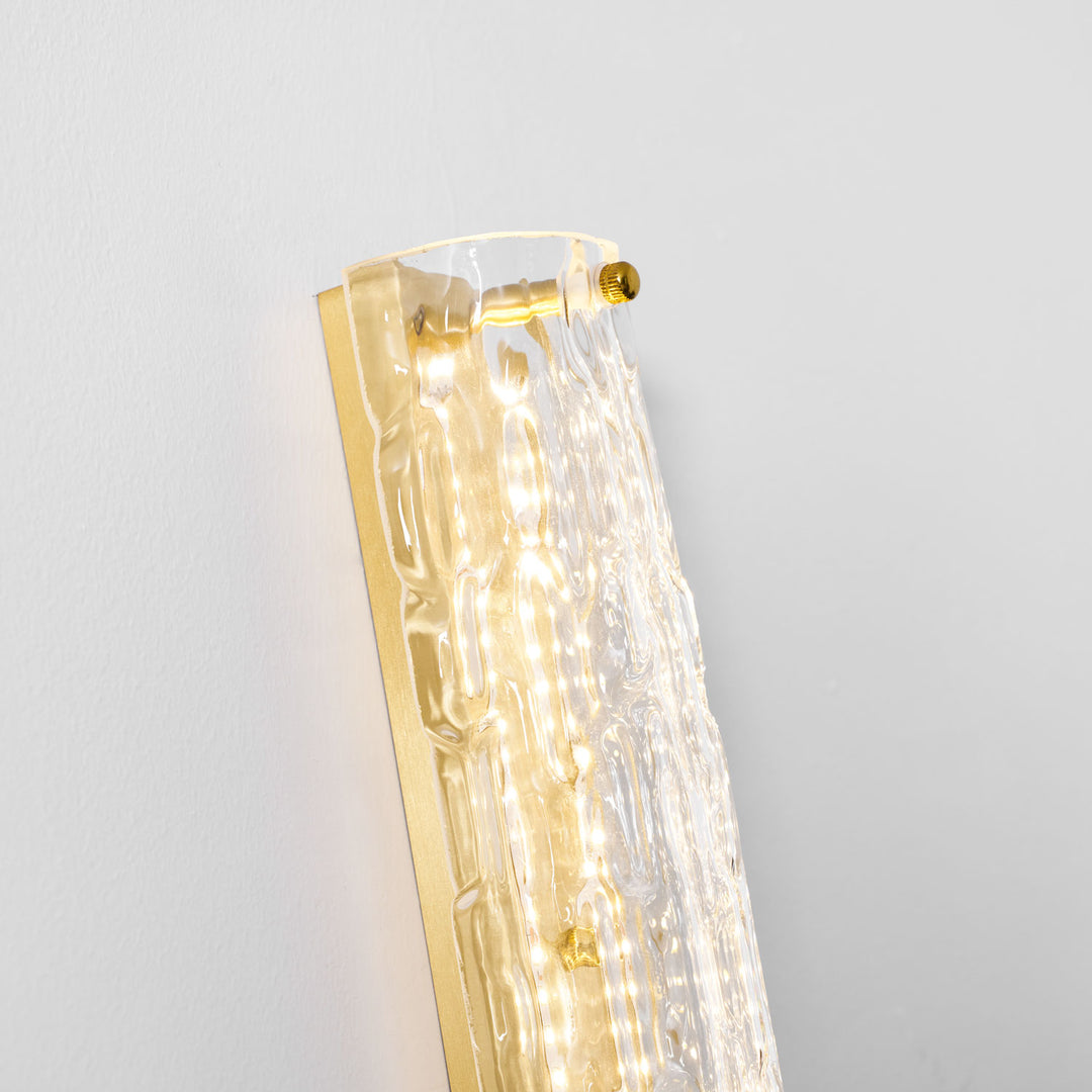 الفن التشكيلي الشمعدان