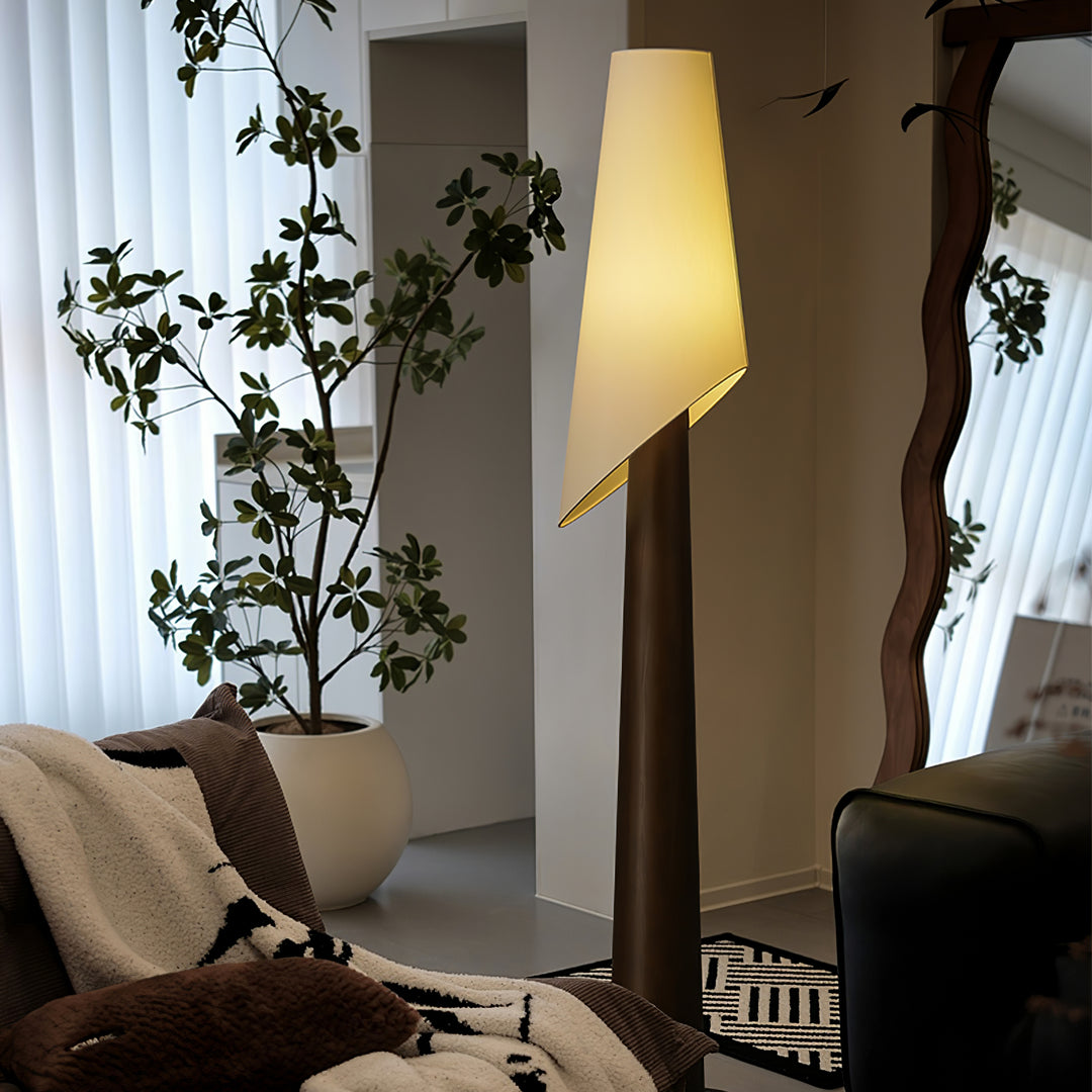 Flag Floor Lamp - Vakkerlight