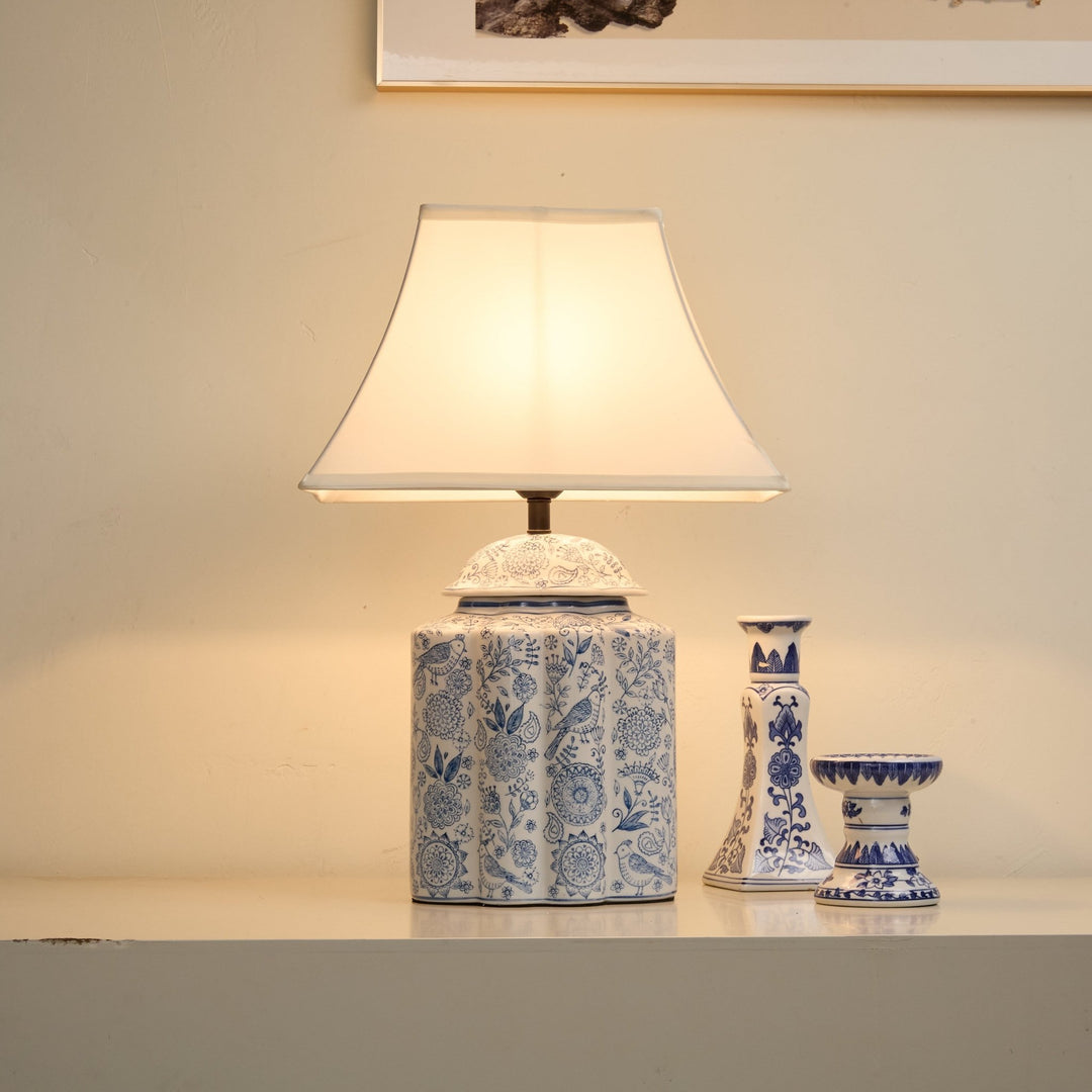 Floral Bird Jar Table Lamp - Vakkerlight