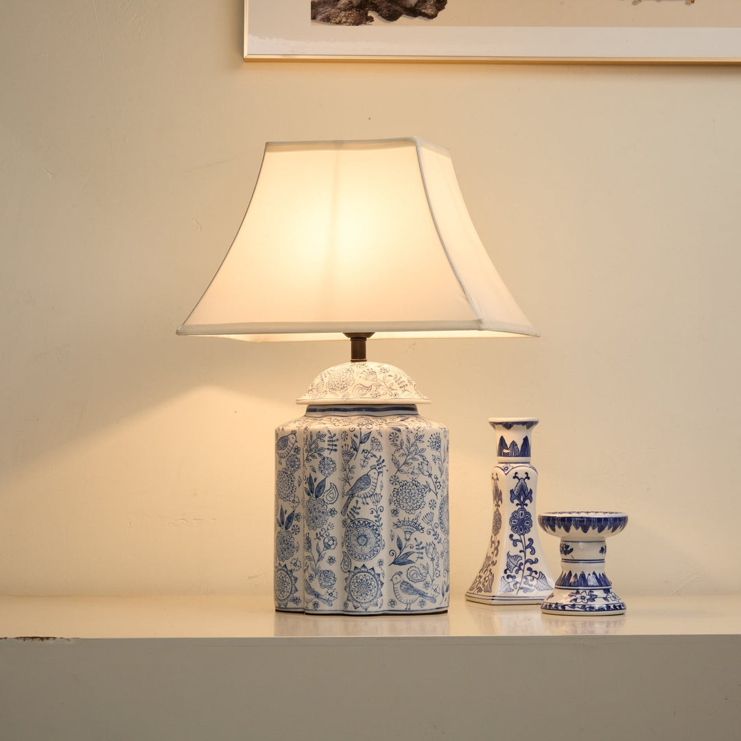 Floral Bird Jar Table Lamp - Vakkerlight