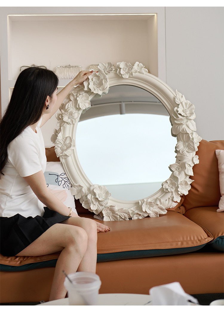 Floral Carve Vanity Mirror - Vakkerlight