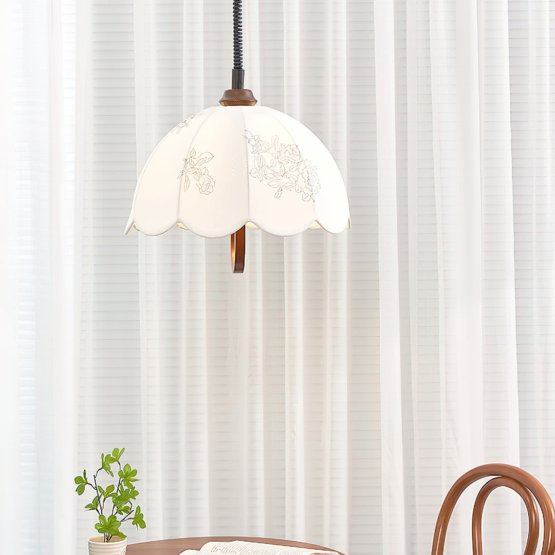 Floral Grace Pendant Lamp - Vakkerlight