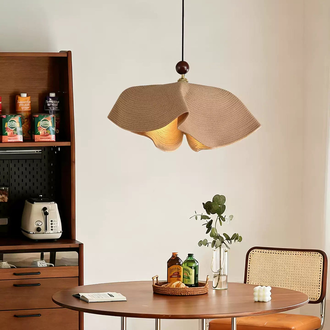 Floral Weave Pendant Lamp - Vakkerlight