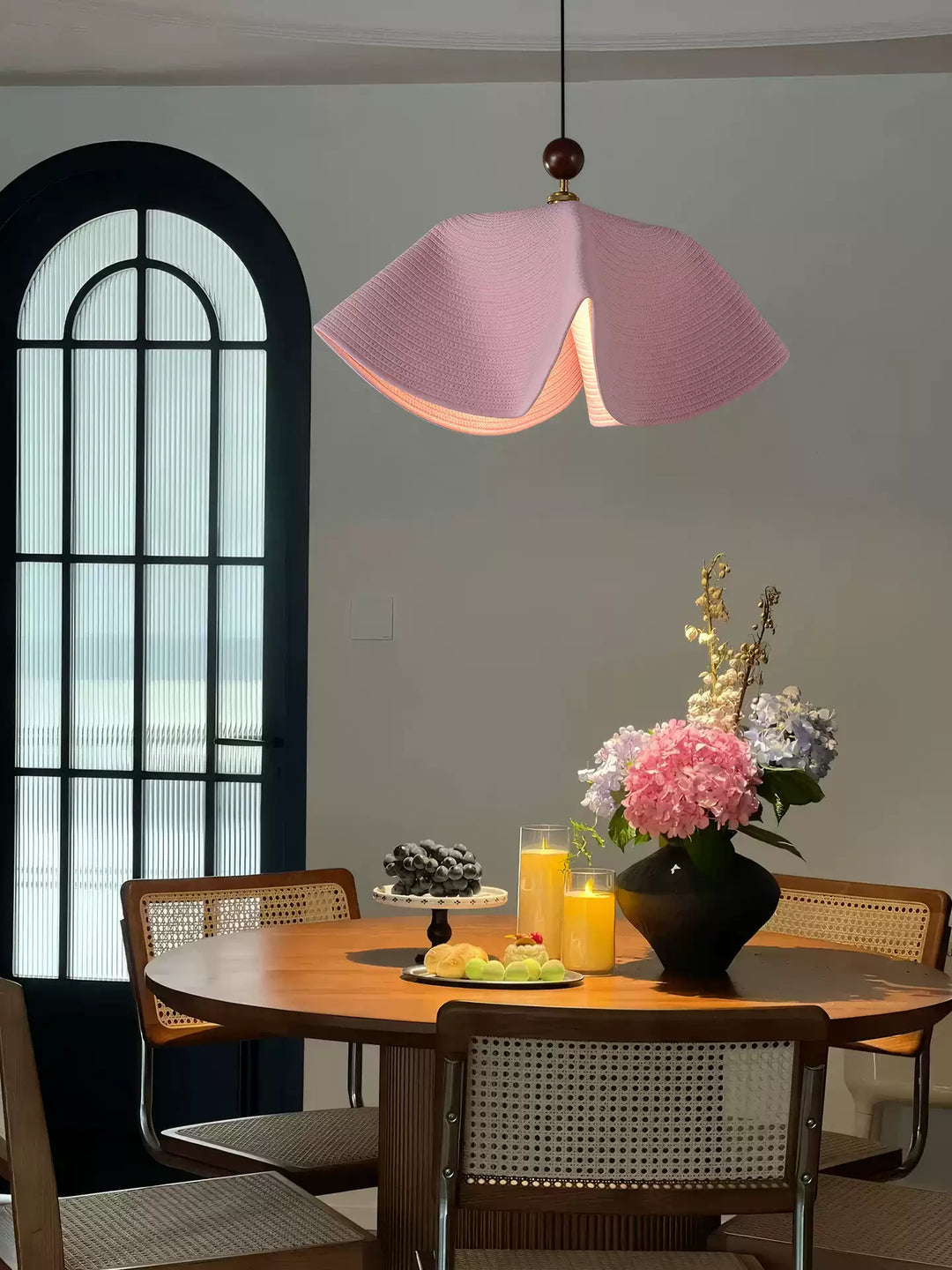 Floral Weave Pendant Lamp - Vakkerlight