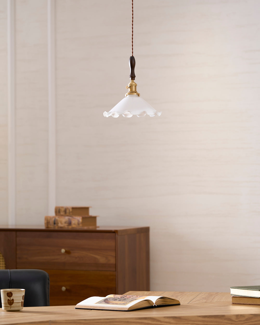 Flower Petals Pendant Lamp - Vakkerlight