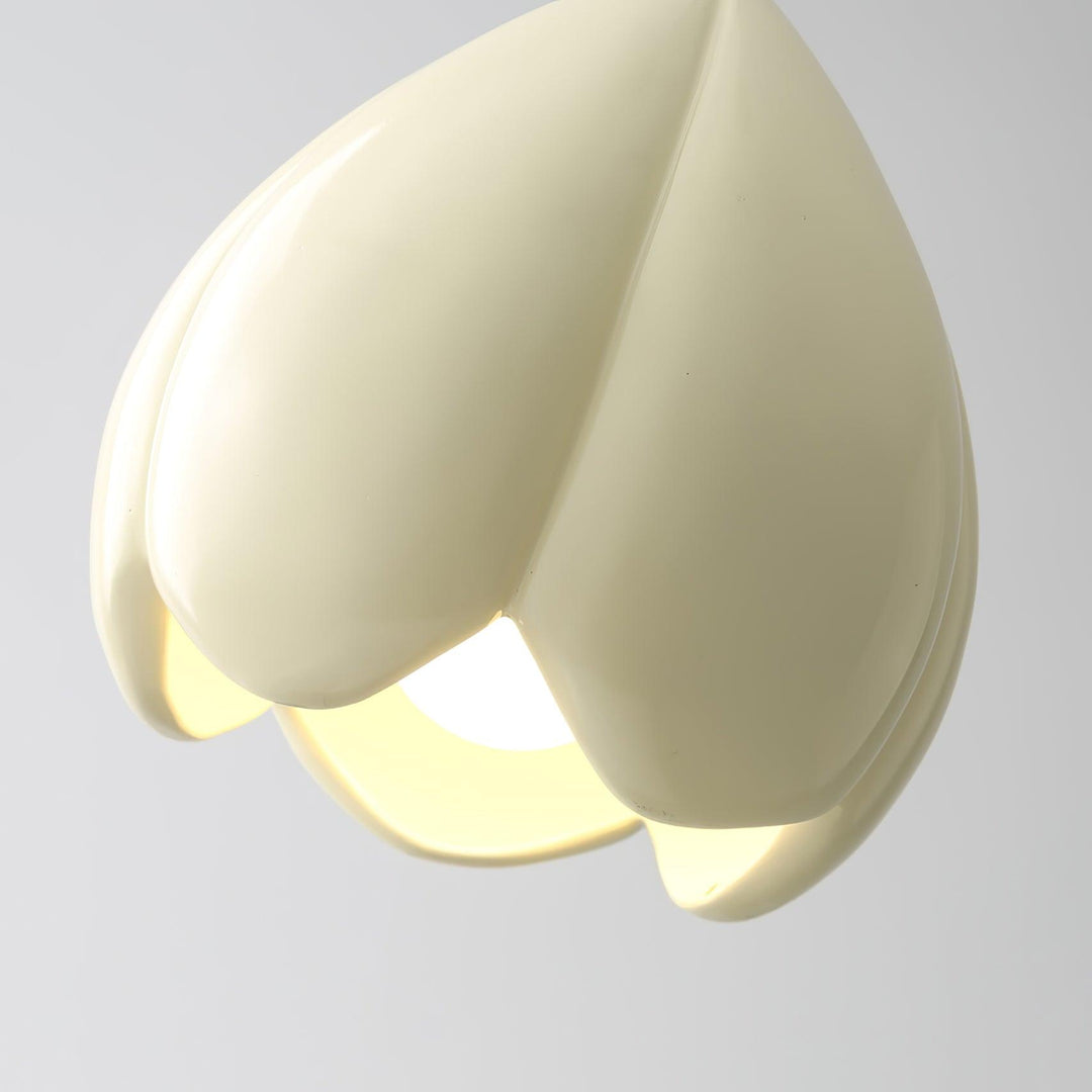 Flower Bud Pendant Lamp - Vakkerlight