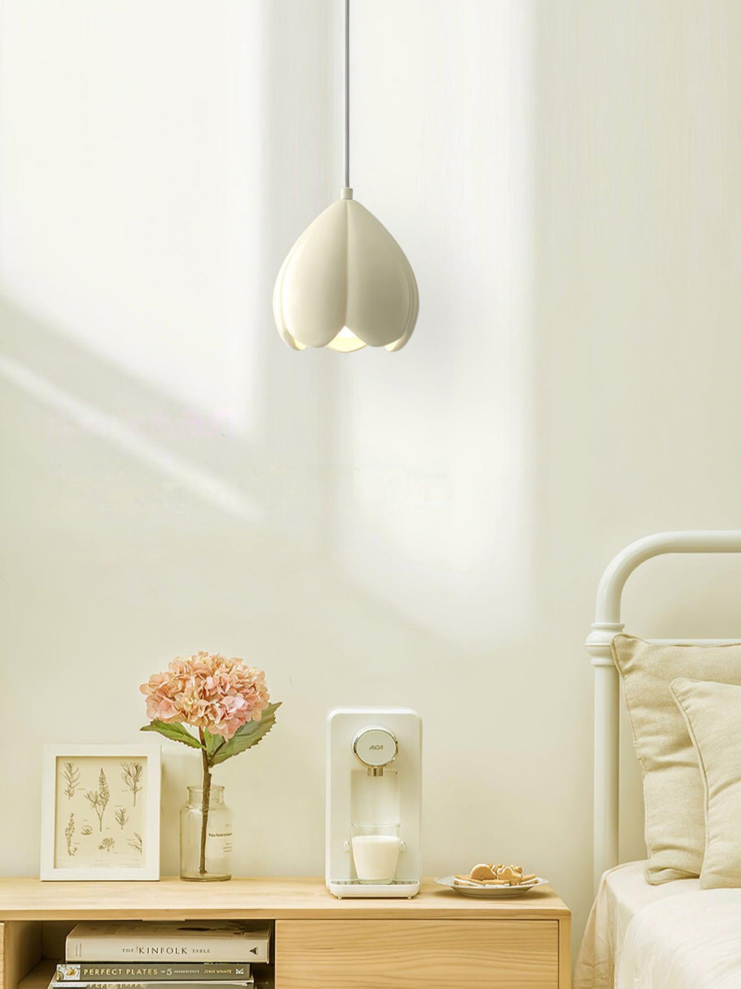 Flower Bud Pendant Lamp - Vakkerlight