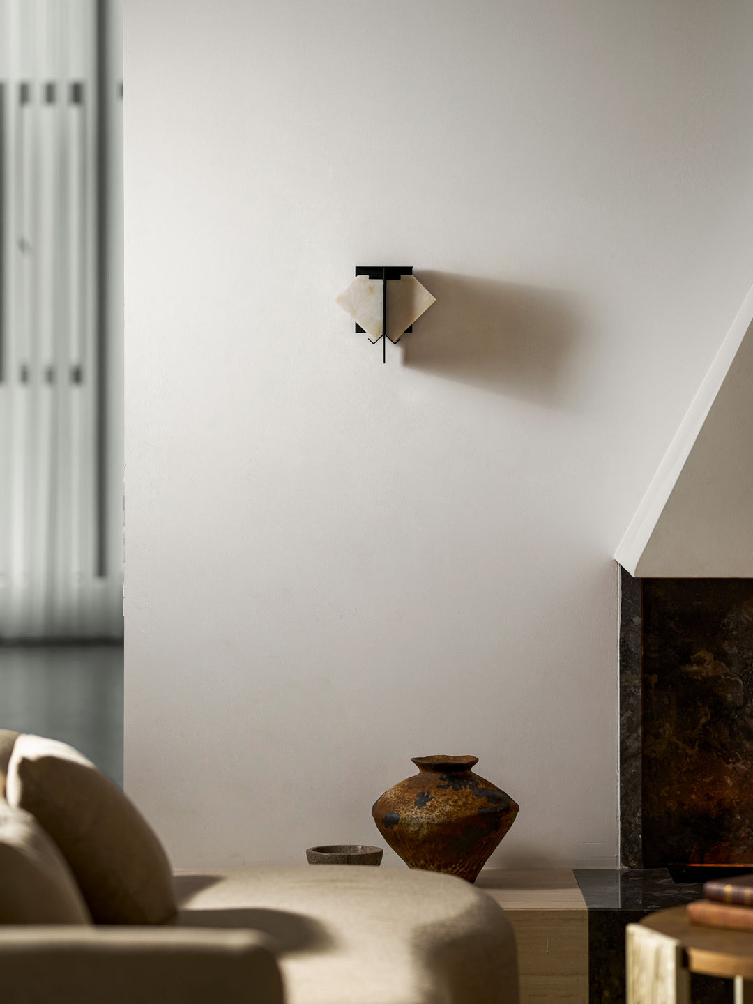 Folded Halo Alabaster Wall Sconce - Vakkerlight