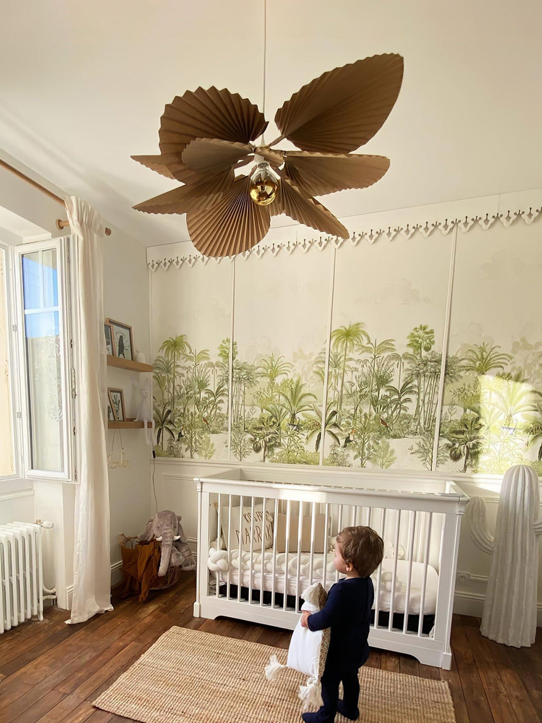 Folded Leaf Lotus Pendant Lamp - Vakkerlight