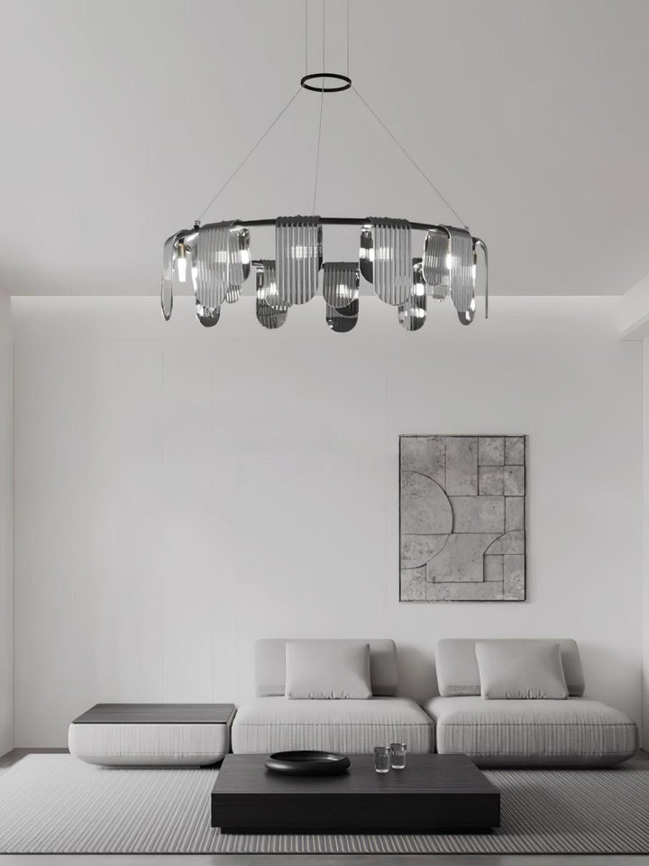 Folioles Brass Chandelier - Vakkerlight