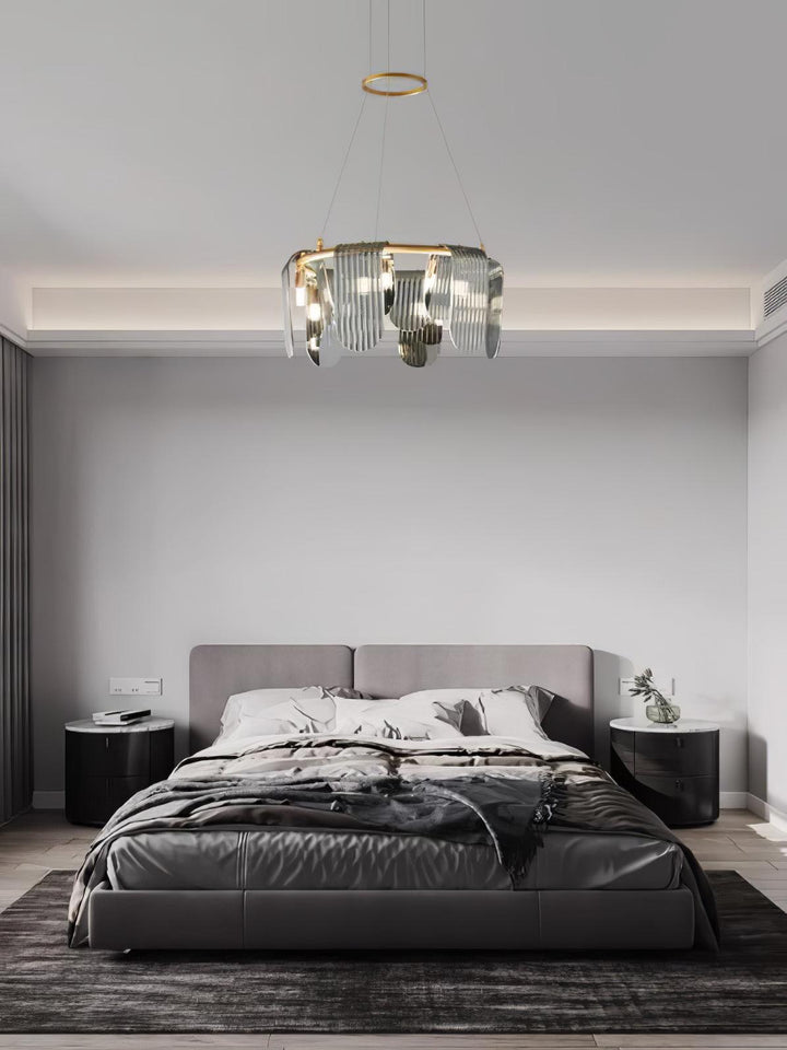 Folioles Brass Chandelier - Vakkerlight