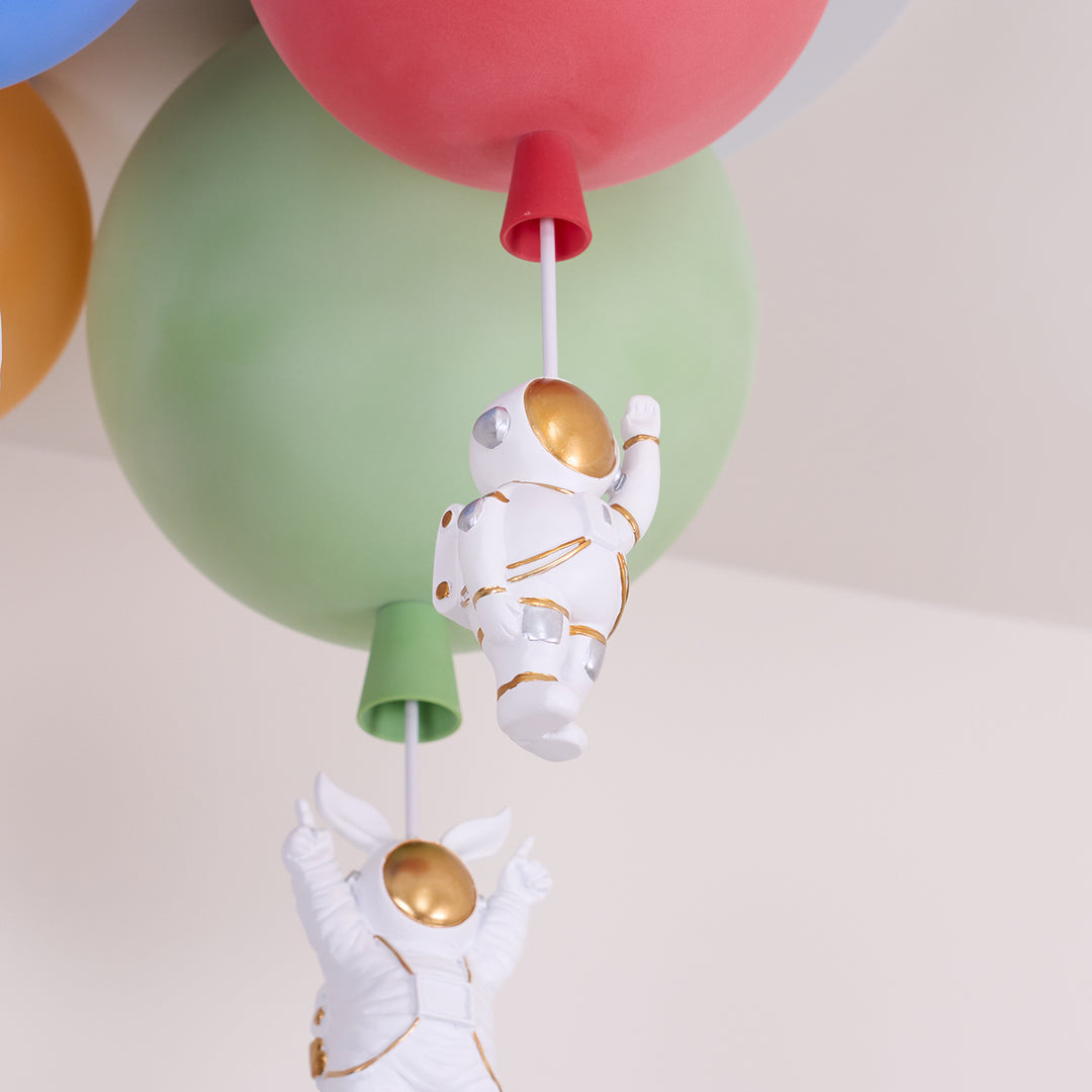 Lampada da soffitto con combinazione di palloncini smerigliati