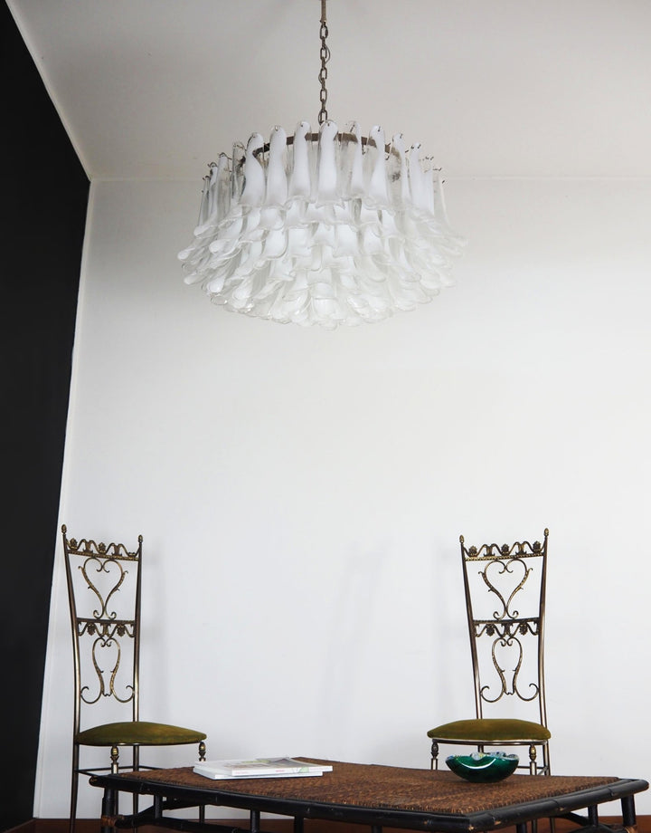 Petals White Murano Chandelier - Vakkerlight