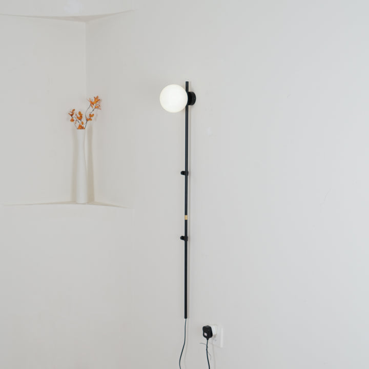 Funiculi Plug In Wall Lamp - Vakkerlight