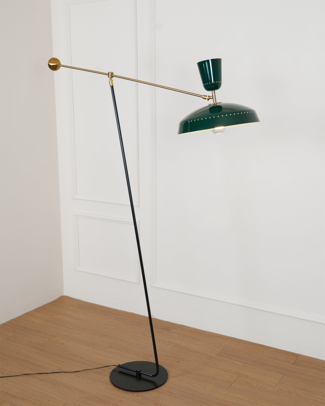 G1 Floor Lamp