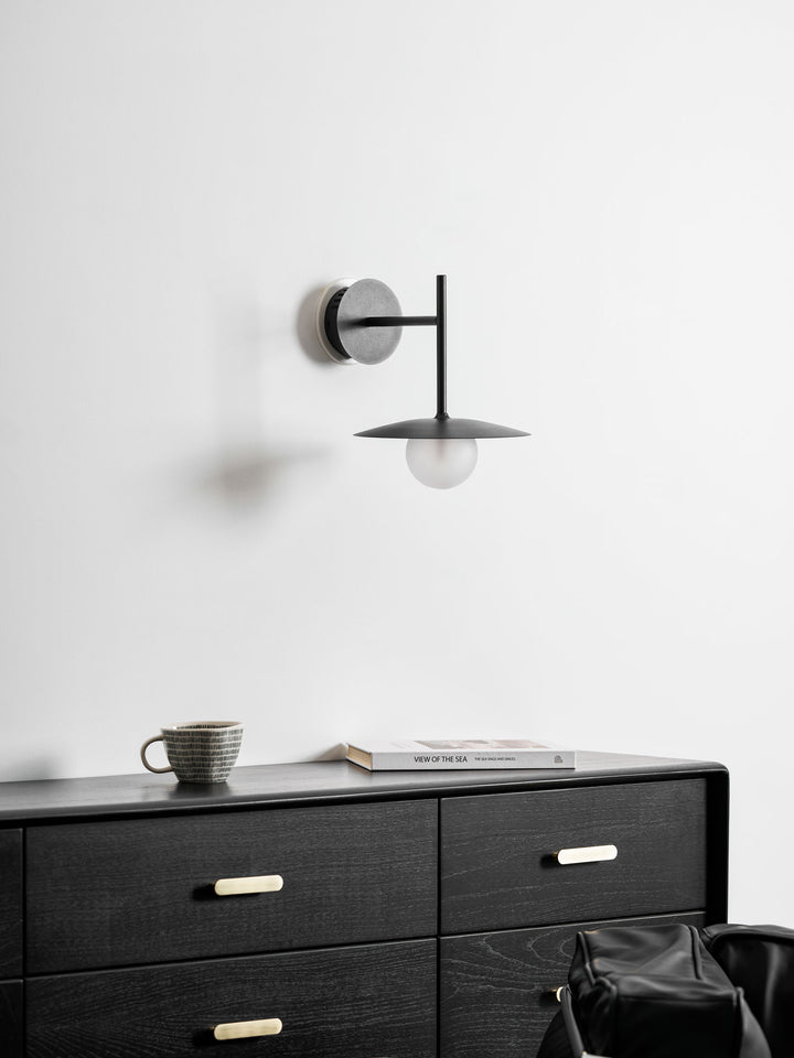 Gea Iron Wall Lamp - Vakkerlight