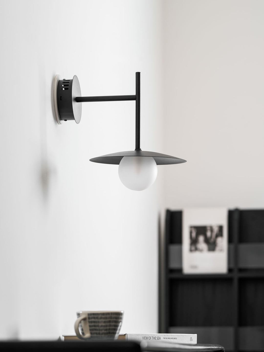 Gea Iron Wall Lamp - Vakkerlight