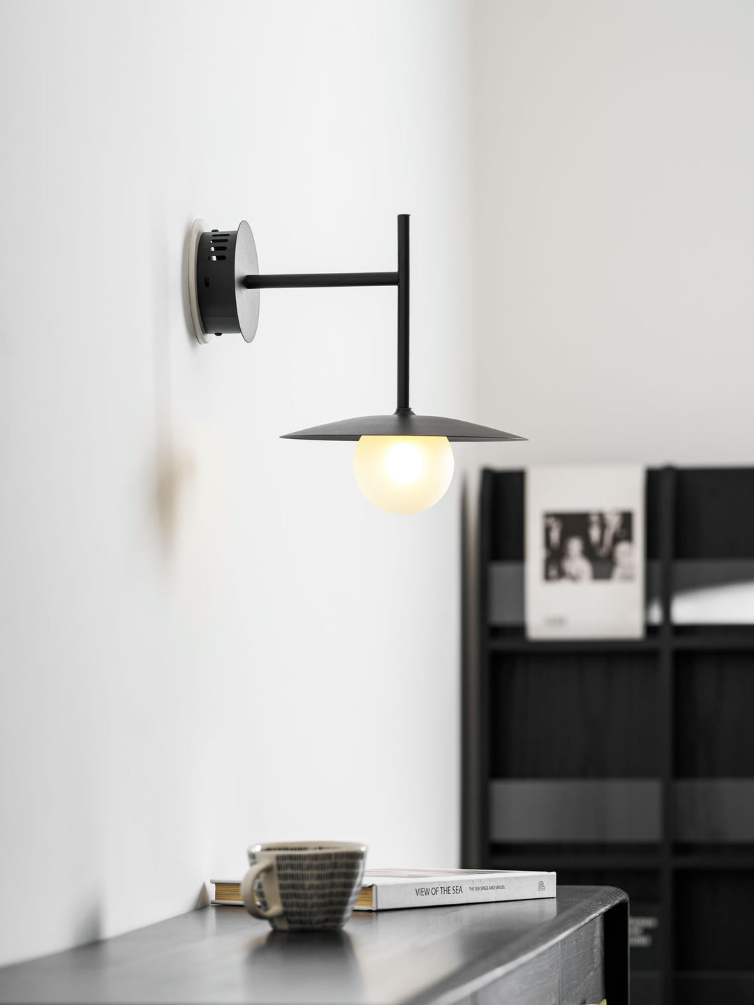 Gea Iron Wall Lamp - Vakkerlight