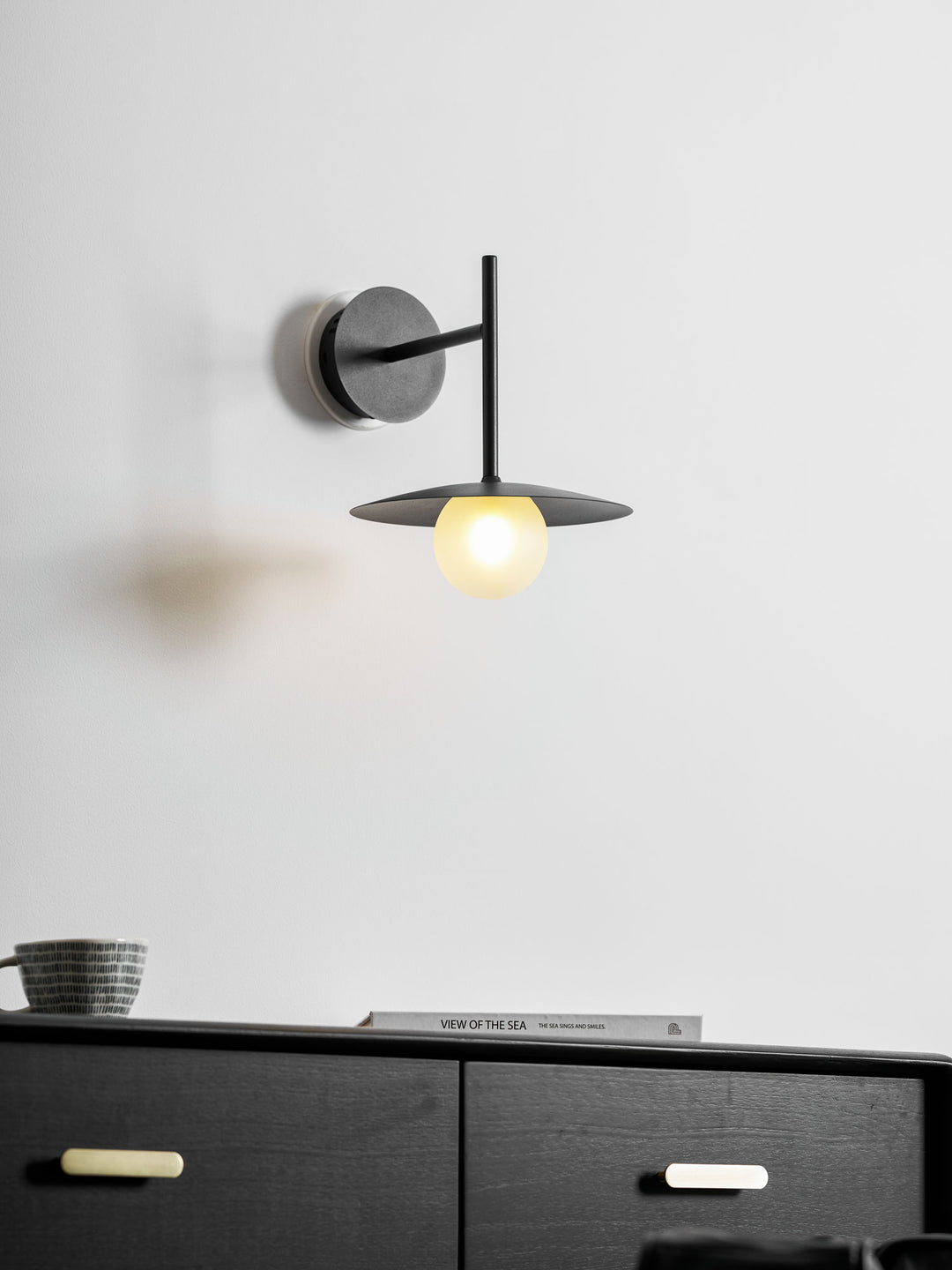 Gea Iron Wall Lamp - Vakkerlight