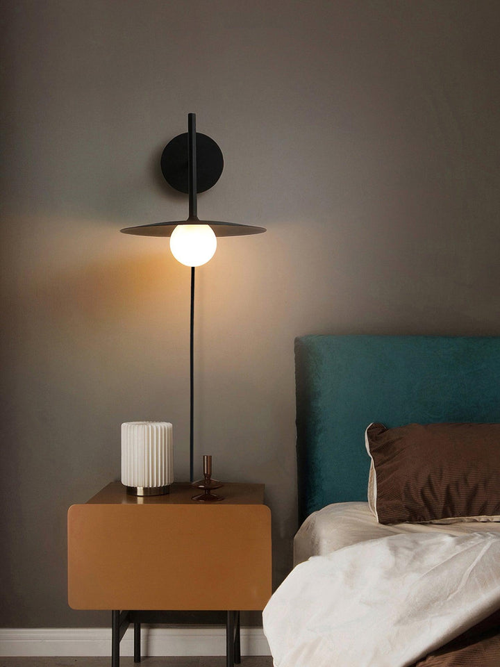 Gea Iron Plug-In Wall Lamp - Vakkerlight