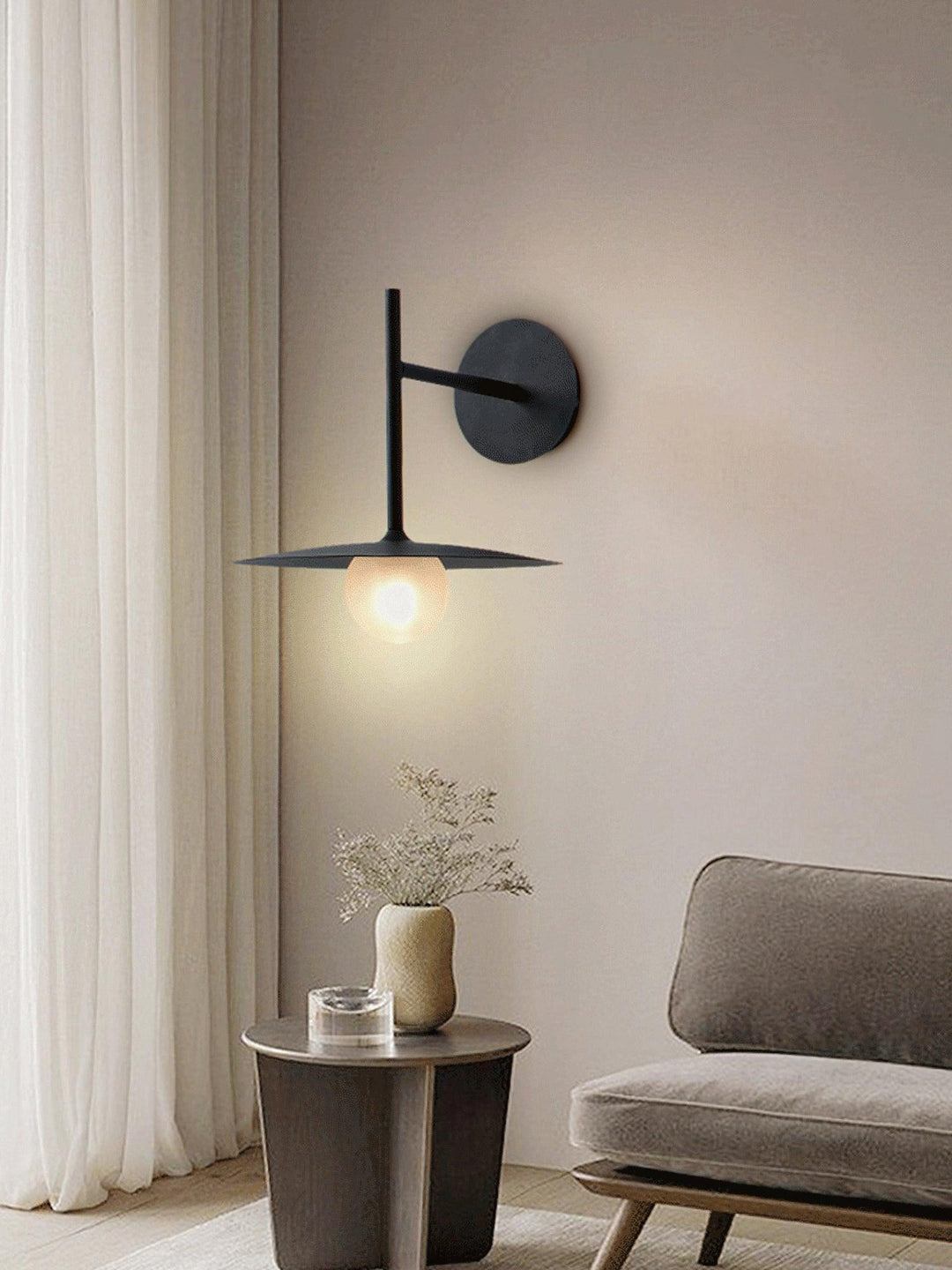 Gea Iron Plug-In Wall Lamp - Vakkerlight