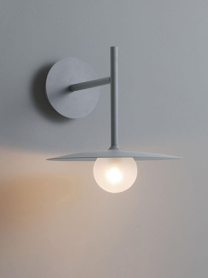 Gea Iron Wall Lamp - Vakkerlight