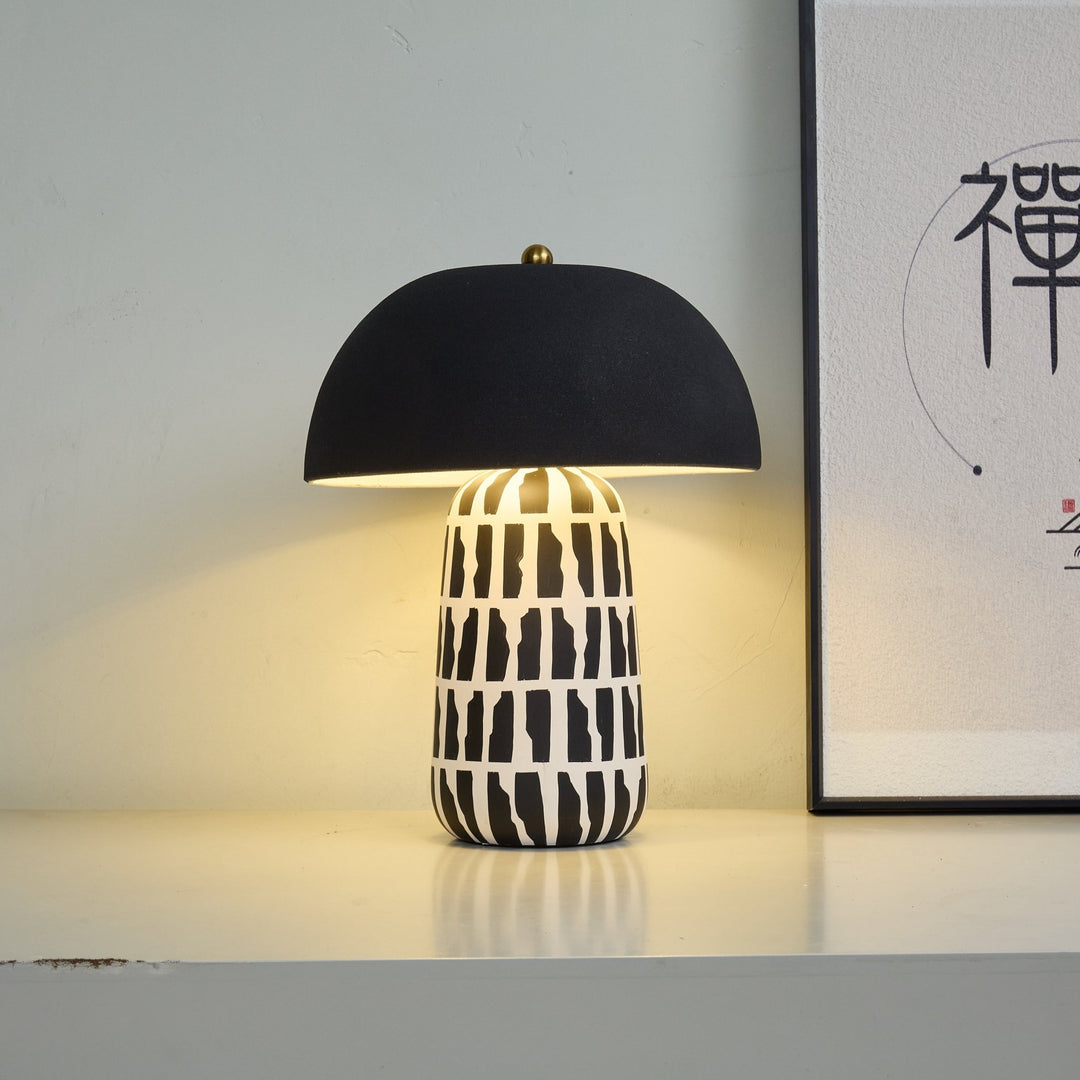 Geometric Pattern Ceramic Table Lamp - Vakkerlight