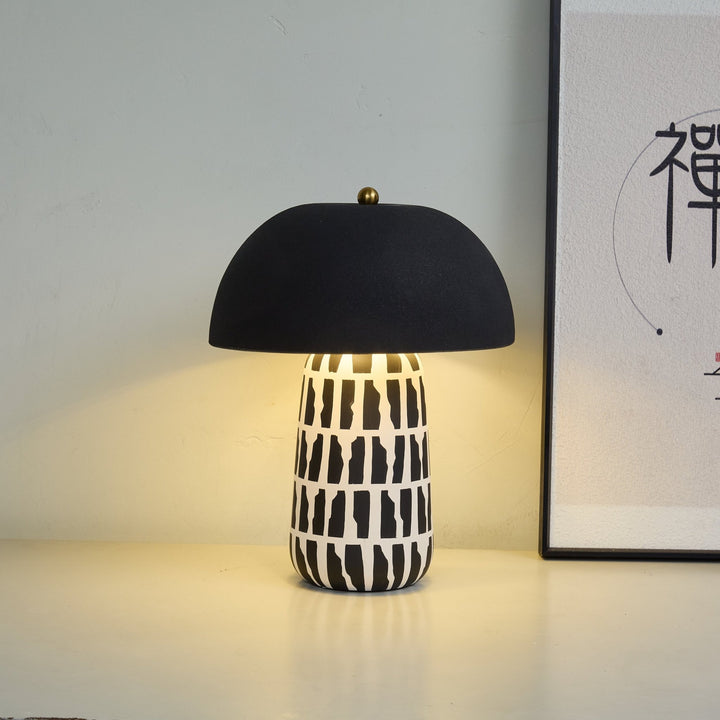 Geometric Pattern Ceramic Table Lamp - Vakkerlight