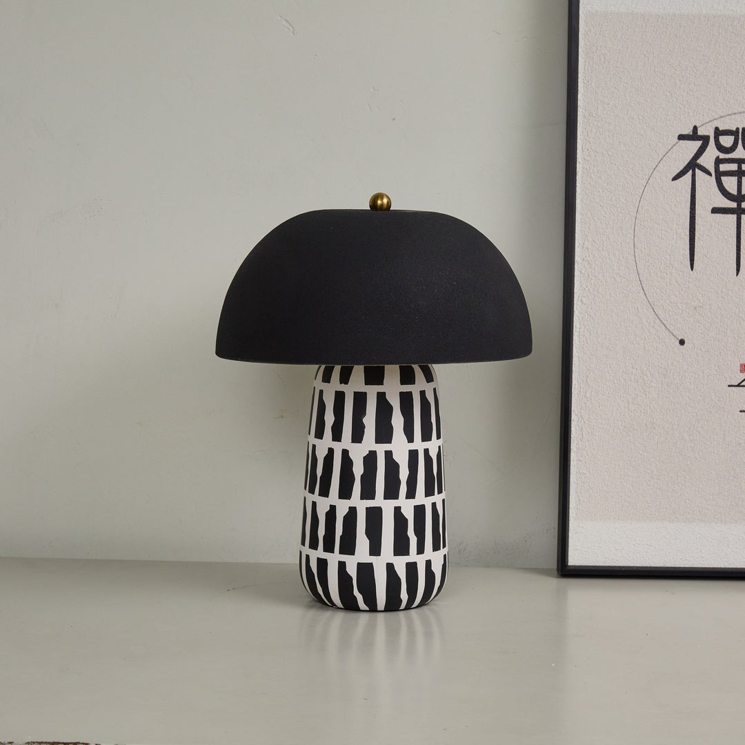 Geometric Pattern Ceramic Table Lamp - Vakkerlight