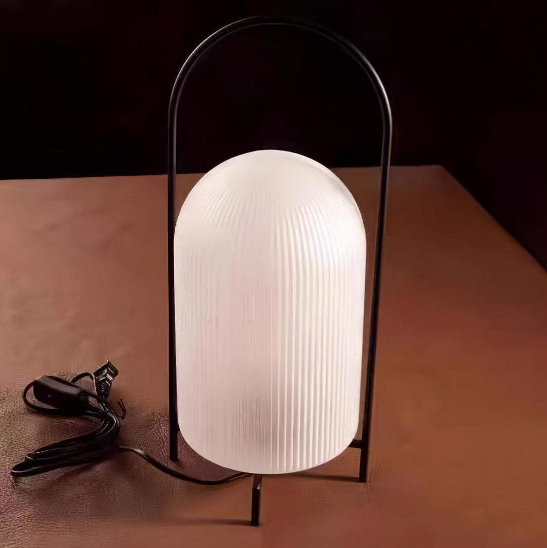 Ghost Table Lamp - Vakkerlight