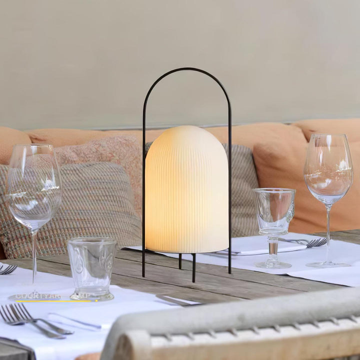 Ghost Table Lamp - Vakkerlight