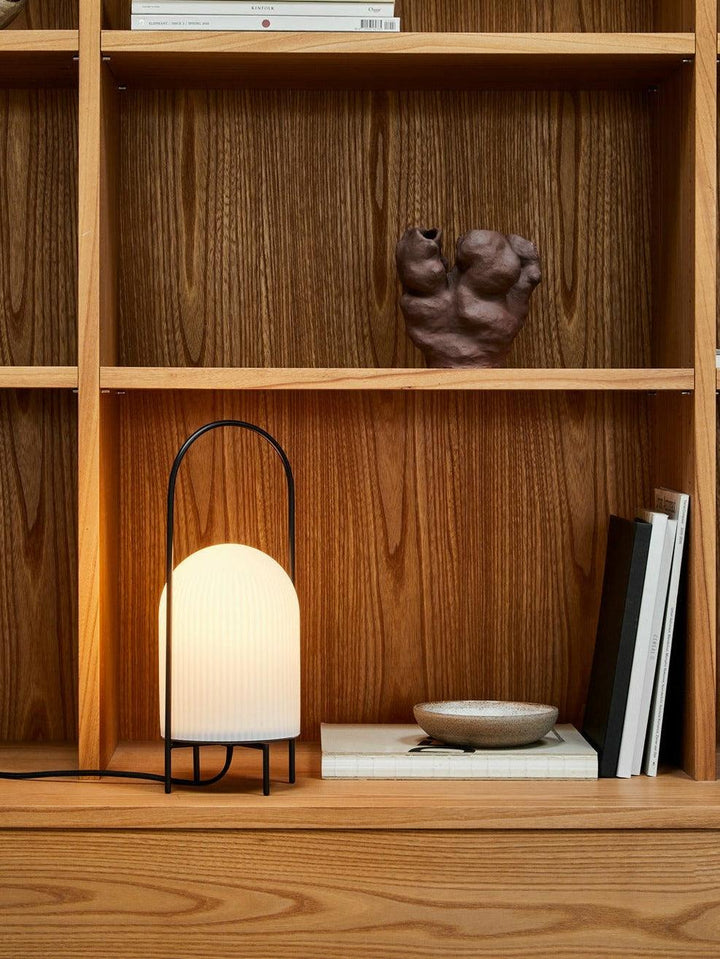 Ghost Table Lamp - Vakkerlight