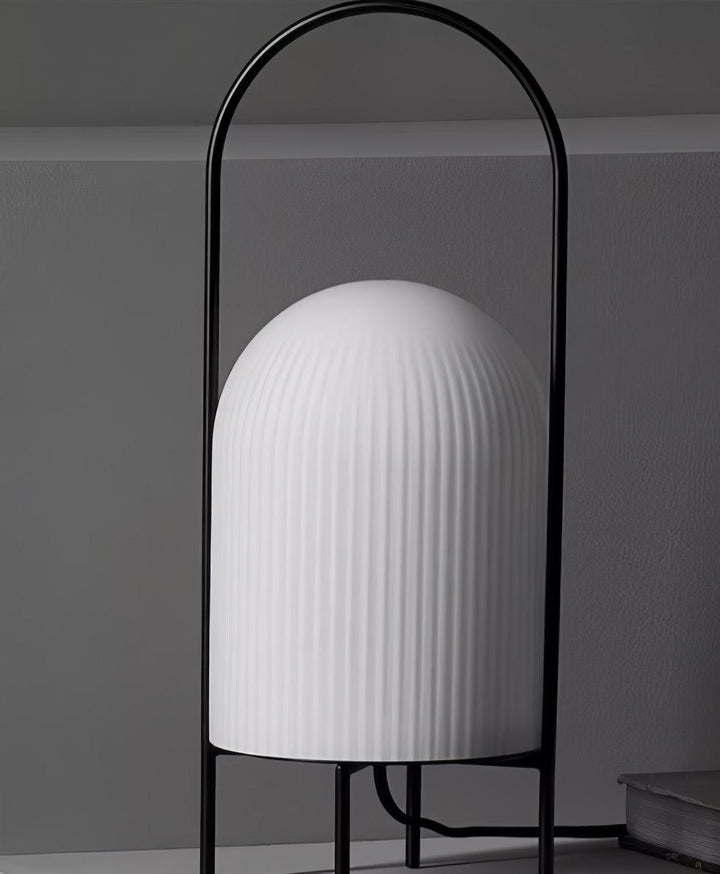 Ghost Table Lamp - Vakkerlight