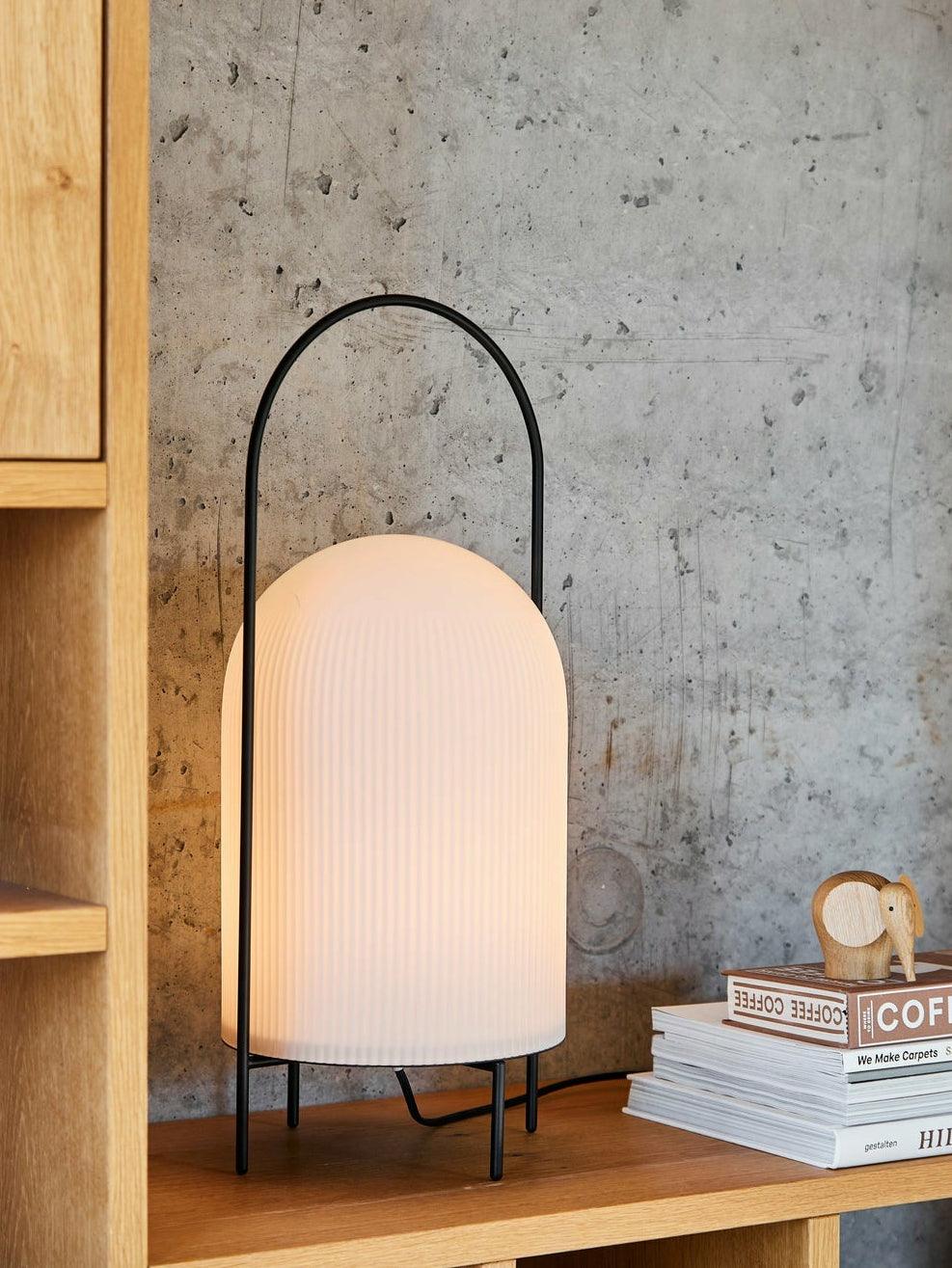 Ghost Table Lamp - Vakkerlight