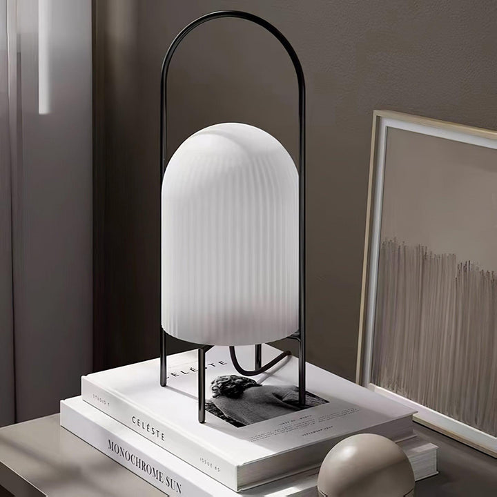 Ghost Table Lamp - Vakkerlight