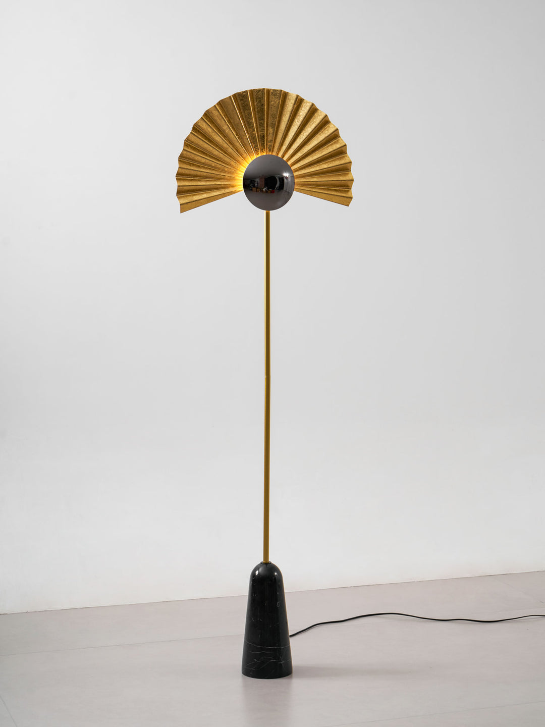 Gilded Fan Floor Lamp - Vakkerlight