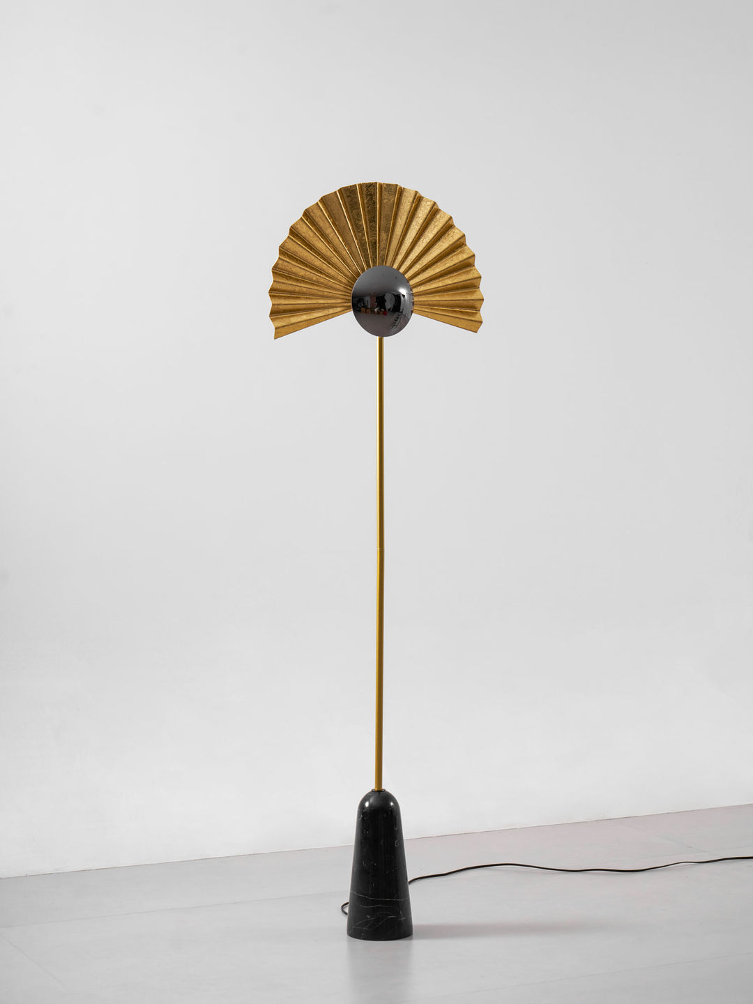 Gilded Fan Floor Lamp - Vakkerlight