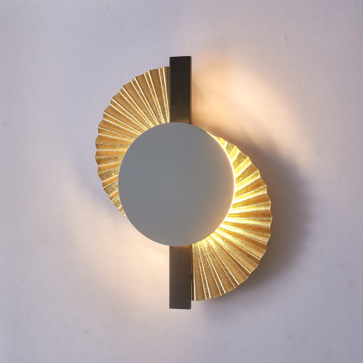 Gilded Fan Wall Lamp - Vakkerlight