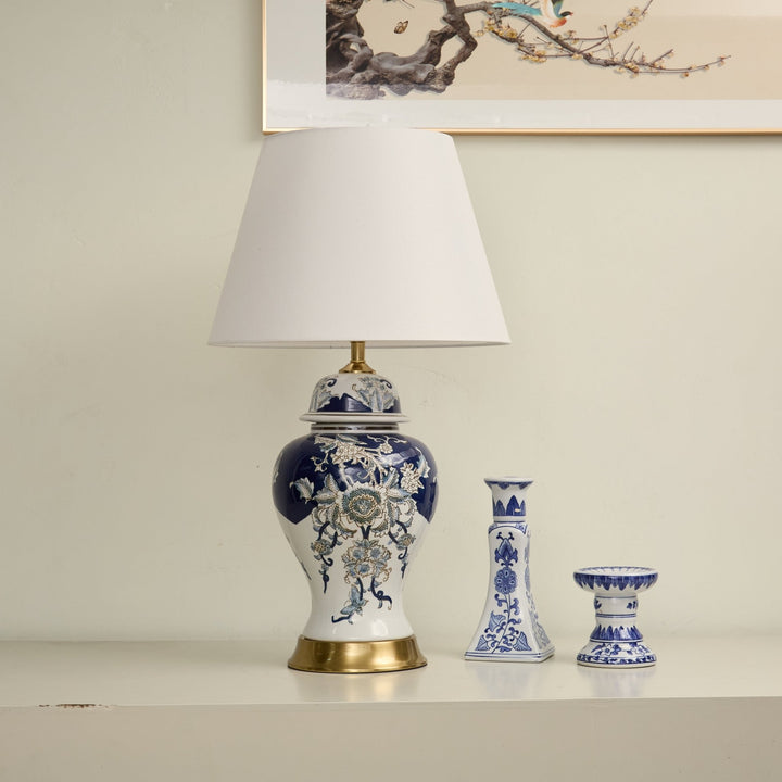 Gilt Accented Table Lamp - Vakkerlight